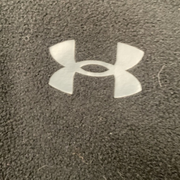 Boys Under Armour Black Fleece 1/4 Zip Pull Over Size 7 EUC - Picture 3 of 8